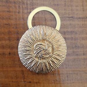 Vintage Hinged Gold Tone Knot Round Dress Scarf Collar Clip